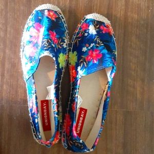 7 1/2 m women's unionbay... basically brand new